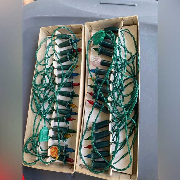 NOS Vtg Yuletide 30 Lites Set Christmas Tulip Lights Twinkling RARE Push in - Picture 3 of 7